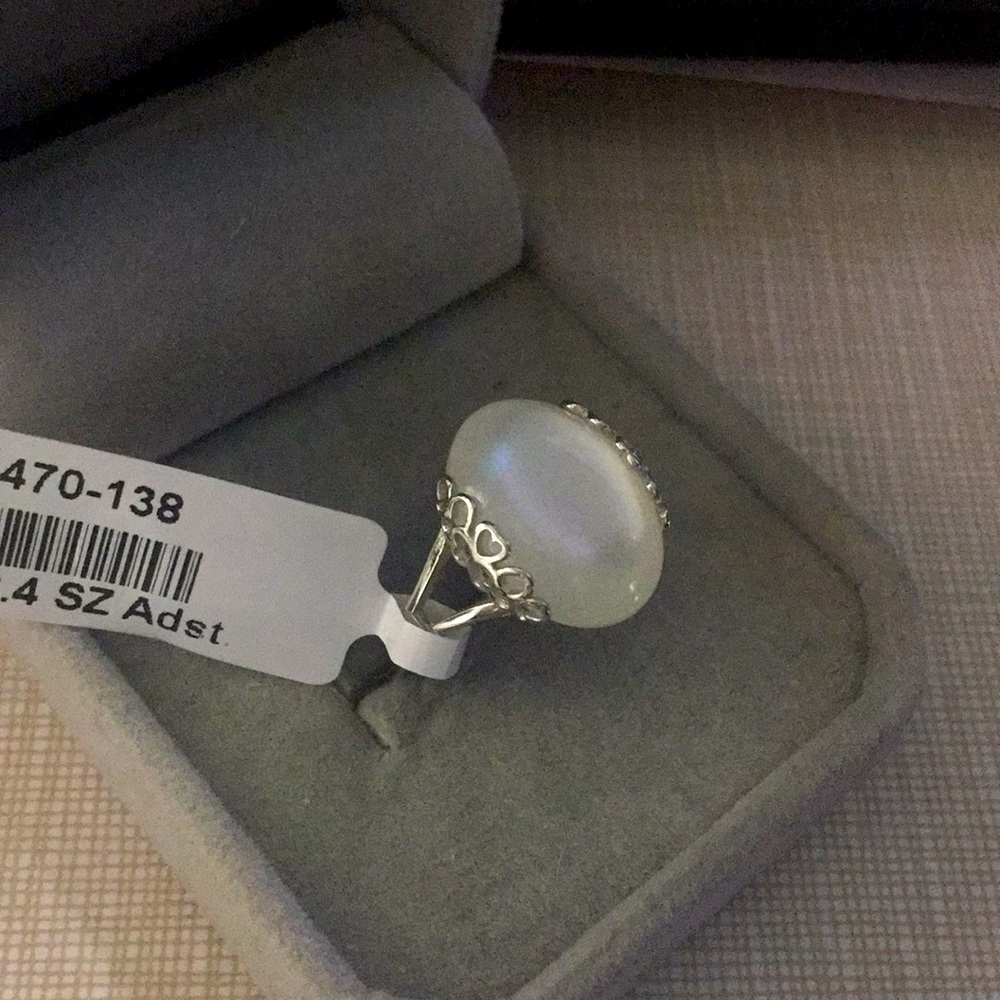 MADE IN USA NEW Beautiful Mother of Pearl Ring - Picture 6 of 11